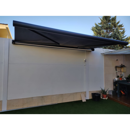 Toldo Cofre Samoa 4.00 m x 3.50 m Motorizado con mando a distancia y maniobra auxiliar 2